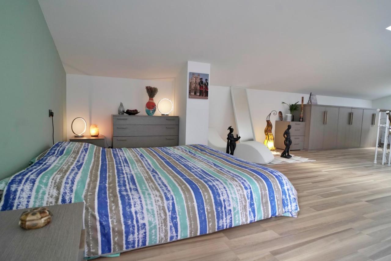 Rentopolis Apartments - Palazzo Candiani Milano Ngoại thất bức ảnh