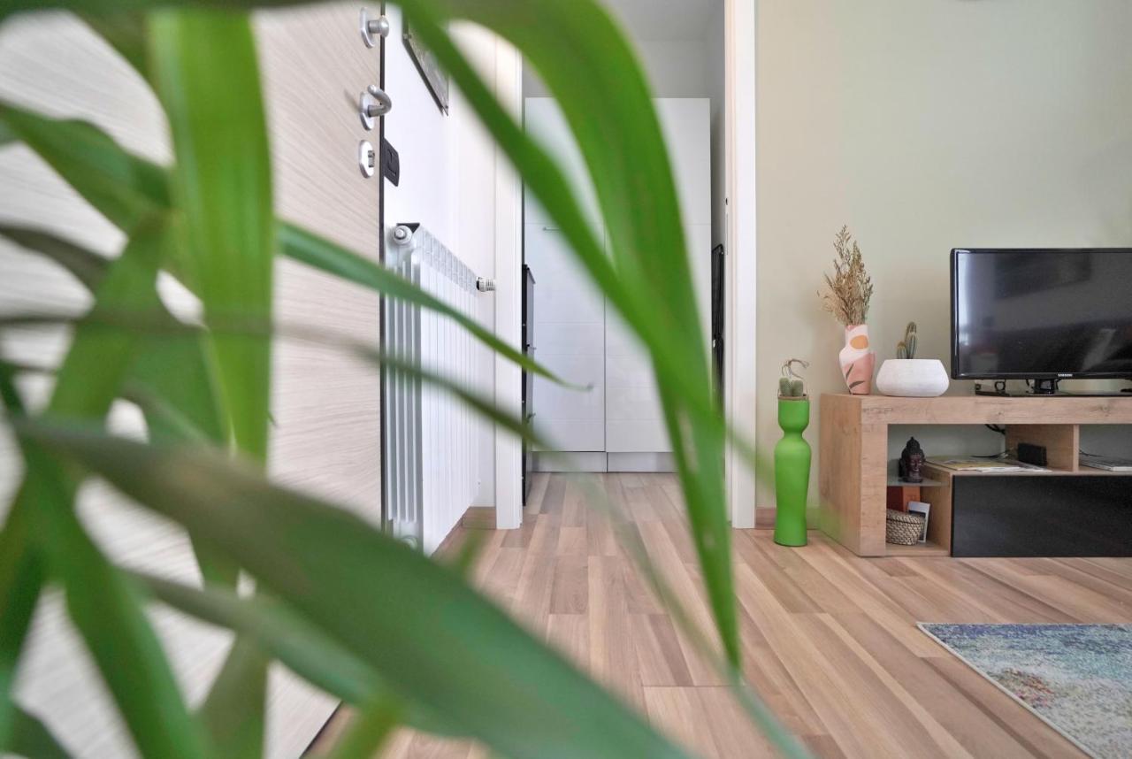 Rentopolis Apartments - Palazzo Candiani Milano Ngoại thất bức ảnh