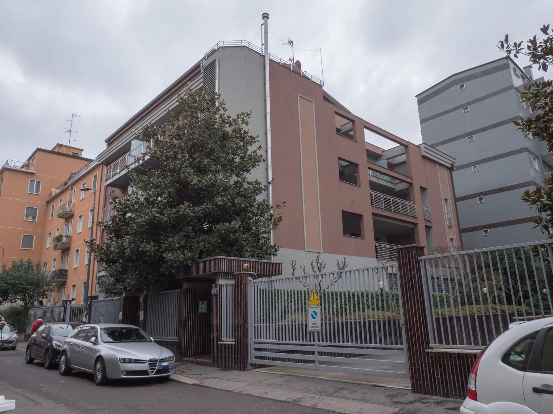 Rentopolis Apartments - Palazzo Candiani Milano Ngoại thất bức ảnh